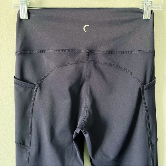 ZYIA Active Blue Cropped Highrise Athletic Leggings w/ Side Pockets Size 6-8 - Picture 5 of 9